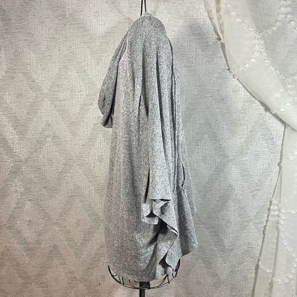 Juicy Couture grey melange hooded poncho with rhinestone pockets size XL - Picture 4 of 7